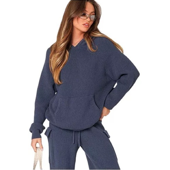 Edikted Tops - Edikted Wynter Oversized Knit Hoodie Women’s Medium Navy Blue